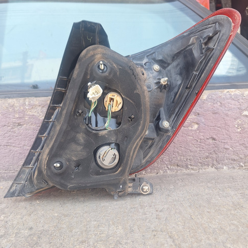 Calavera Izquierda Toyota Yaris Hb 15-16 Original Izquierdo/conductor Rojo (Usado)