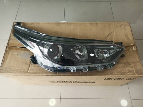 Faro Derecho Toyota Yaris 2019-2020-2021-2022-2023 Led 