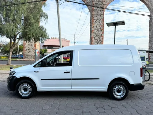 Volkswagen Caddy 2.0 Maxi Tdi Mt