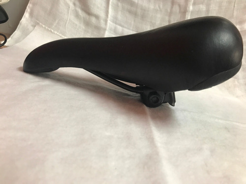 Imagen 4 de 6 de Remate Asiento Para Bicicleta Y Eliptica 27 Cms