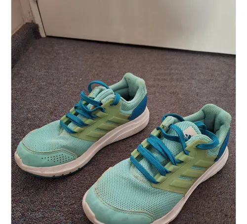 Adidas cloudfoam verde 2025