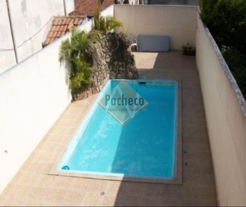 Sobrado Na Penha, 3 Dormitórios, 1 Suíte Com Hidromassagem, 230 M², Piscina, R$600.000,00 - 2673