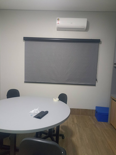 Cortina Persiana Rolo Blecaute L1,50 X 1,90a Com Bando 2 Und