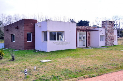 Casa En Barrio Privado **************financiado Hasta En 36 Cuotas Entregando 50% Contado -ref:4197
