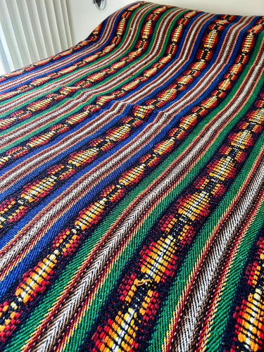 Manta 2 Plazas Tejida Cubre Cama Tejido Multicolor Colorido Guardas (Usado)