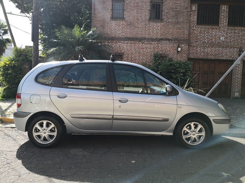Renault Scénic Privilege 2.0 Automatica