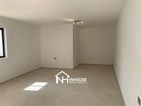 Imagen 7 de 13 de Galpon En Arriendo En Recoleta