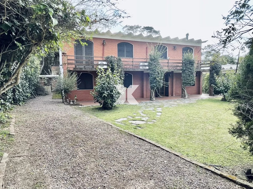 Oportunidad ! Casa De 5 Dormitorios A Pocas Cuadras De La Playa Mansa
