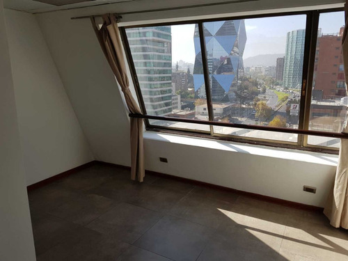 Imagen 4 de 5 de Oficina Mucha Luz/vista A 1 Cuadra Metro Manquehue (piso 13)