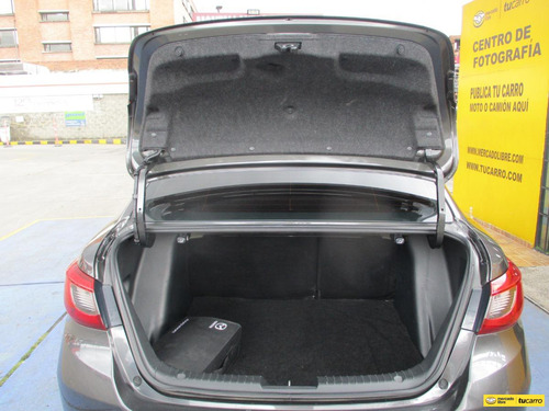 Mazda 2 Touring 1500cc At Aa