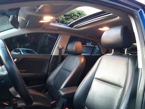 Kia Rio Versión Exclusiva