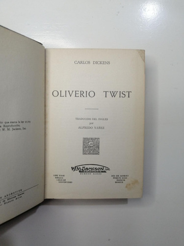 Oliver Twist - Carlos Dickens