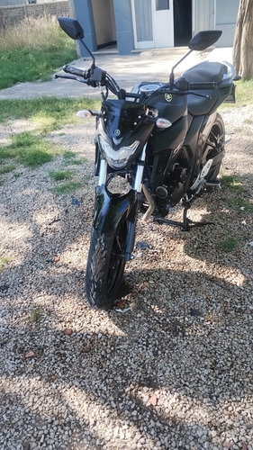 Yamaha Fzr 25 Abs Impecable Digna De Ver