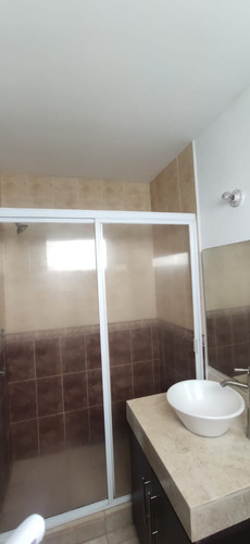 Imagen 6 de 14 de Casa En Renta El Refugio Queretaro Cerca De La Entrada Plaza