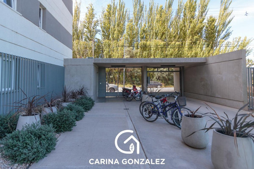 Imagen 3 de 23 de Departamento En Venta 2 Dormitorios Con Cochera Obrero Arg Y Figueroa