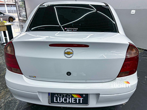 Chevrolet Corsa Sedan 1.8 Premium Flex Power 4p