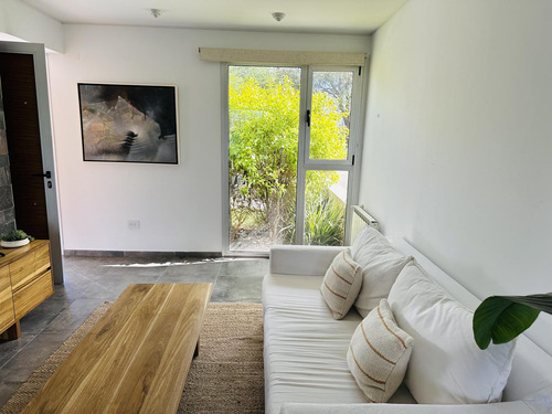 Venta De Casa Valle Escondido Córdoba - Patagonia Village Dos Dormitorios Patio 360 M2 Asador