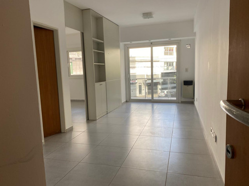 Departamento En Alquiler De 1 Dormitorio En La Plata