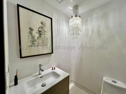 Hermoso Apartamento Con Terraza En Los Naranjos De Las Mercedes 24-25147
