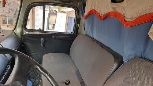 Mercedes Benz 1318