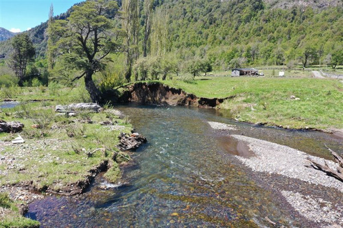Terreno 7.000 M2 Orilla De Río, Caracoles, Malalcahuello