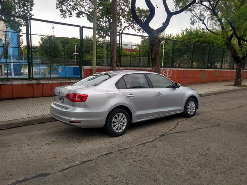 Volkswagen Vento 2.0 Advance 115cv 2015