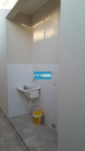 Imagem 9 de 15 de Sobrado Á Venda, Com Piscina, 3 Dormitórios Com Suíte. - Sp1523