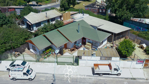 Amplia Casa Esquina, Impecable 4d/3b