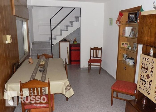 Casa 6 Ambientes Al Frente
