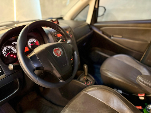 Fiat Idea Idea Adventure 1.8 16V Dualogic (Flex)
