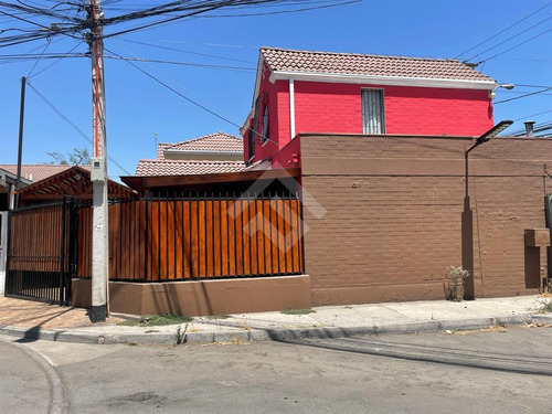 Casa En Venta Con Local Comercial, 3 Dorm. 2 Baños En Maipú