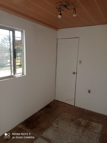 Imagen 2 de 5 de Contenedor A Terminar Con Gran Terreno, Financiado, Terreno De 400 M2 Con Contenedor Grande Mas Baño Integrado Afuera
