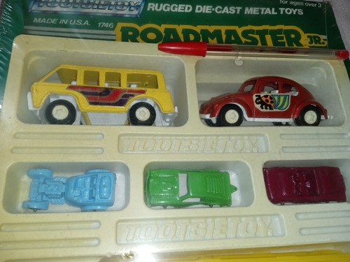 Tootsietoy Roadmaster Jr. Volkswagen Volchito Y Trailer. 