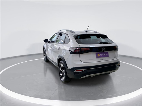 Volkswagen Nivus 1.0 200 TSI TOTAL FLEX HIGHLINE AUTOMÁTICO