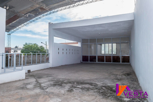 Calle Lavalle-galpon En Venta-6 Oficinas-macro Centro