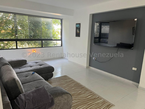 Maribel Morillo & Naudy Escalona Venden Apartamento  En  Cabudare, Av. Intercomunal. Cabudare-acarigua,   Lara, Venezuela,  3 Dormitorios  2 Baños  107 M² 