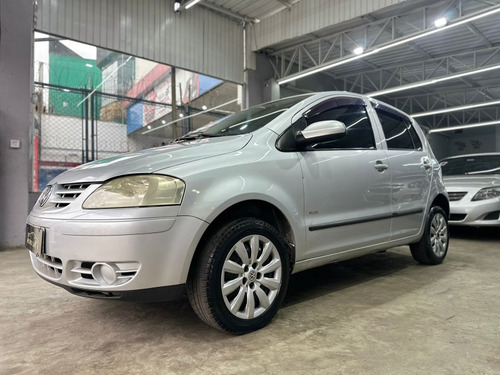 Volkswagen Fox 1.6 Plus Total Flex 5p