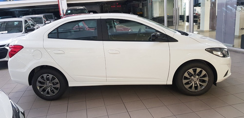 Imagen 9 de 25 de Chevrolet Onix Joy Plus Black 0km. Entrega Ya