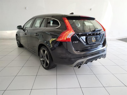 Volvo V60 2.0 T5 Drive-e Kinetic Gasolina Automático