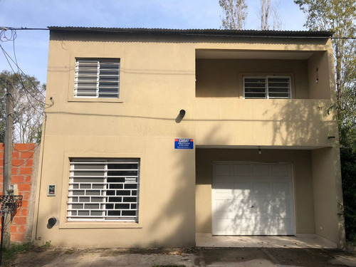 Imagen 3 de 19 de Casa Venta 3amb En Villa Udaondo, Ituzaingo