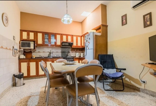 Imagen 8 de 24 de Casa 4 Ambientes - Con Depto Al Fondo - Amplio Patio Y Terrazs