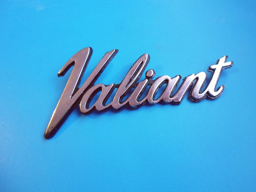 Emblema Valiant Plymouth Clasico