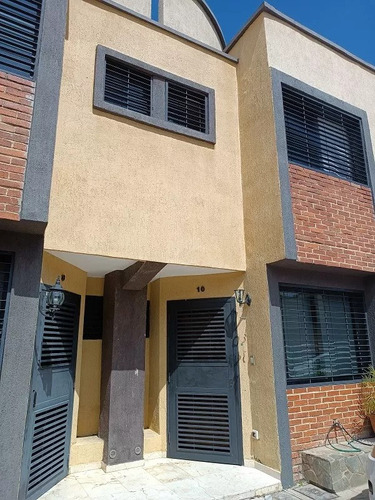 Jonathan Rodríguez Vende Townhouse En Naguanagua Residencias Villa Nueva Plth-264