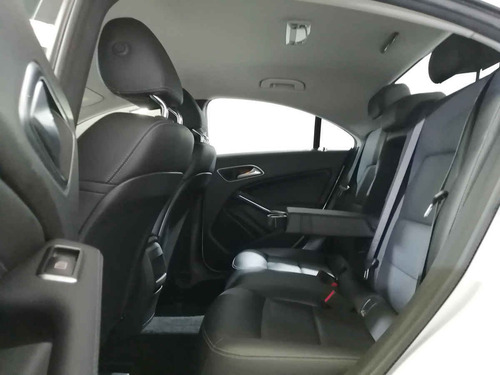 Imagen 12 de 15 de Mercedes-benz Clase Cla 2019 4p 200 L4/1.6/t Aut