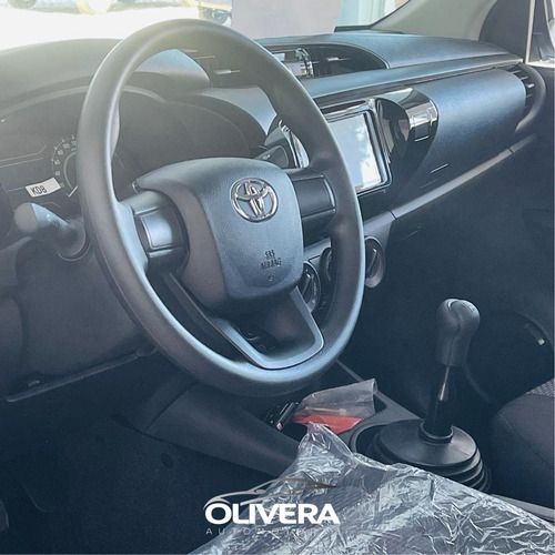 Toyota Hilux Pick Up 4x4 Diesel 0km - Olivera Automotores