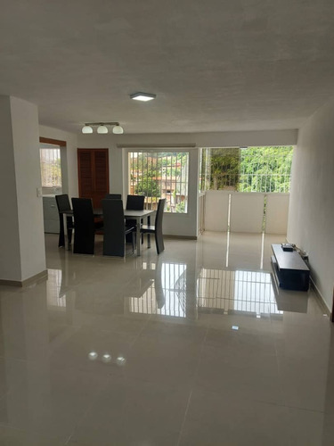 Imagen 4 de 14 de Precioso Y Funcional Apartamento En Colinas De Los Ruices
