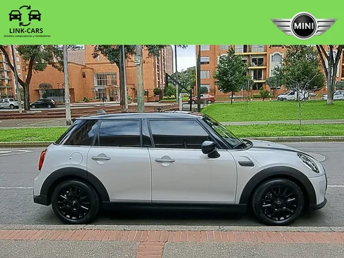 Mini Cooper 1.5 Clásico 5p.