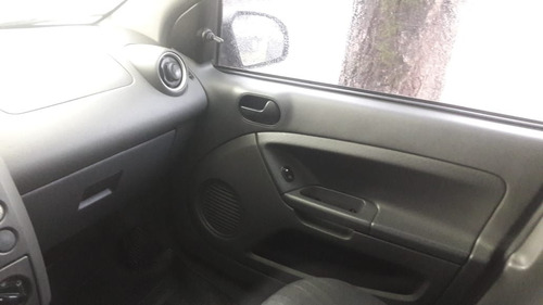 Ford Fiesta 1.6 Com A/c D/h Ano 2004 Sucata Para Peças
