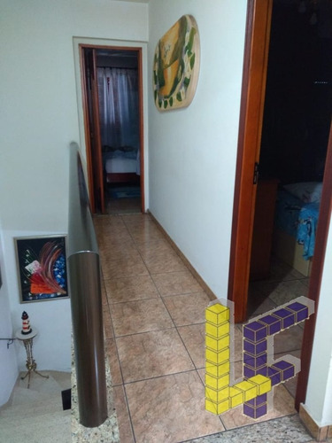 Sobrado. Bairro Oswaldo Cruz - 16429
