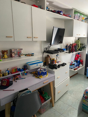 Imagen 8 de 11 de Apartamento De 2 Dormitorios Con Cochera En Torre San Carlos